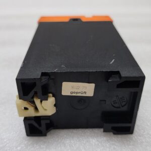 DOLD BA9036 VOLTAGE RELAY 220VAC - Image 5