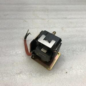 ABB UXAB239290948 UNDER VOLTAGE RELAY 220V - Image 3