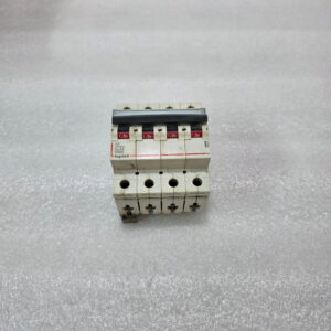 LEGRAND DX³ C32 4 POLE MCB 32A 10KA INDUSTRIAL CIRCUIT BREAKER | 408699