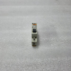 MERLIN GERIN MULTI9 K32A 5A SINGLE POLE 220/380V MINIATURE CIRCUIT BREAKER MCB