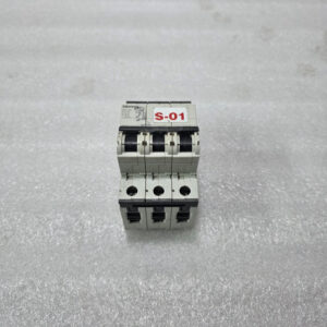 SIEMENS 5SY73 C32 32A 3 POLE MCB 400V 15KA MINIATURE CIRCUIT BREAKER