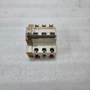 MERLIN GERIN MULTI9 C100 40A 3-POLE TYPE C MCB WITH SD-OF AUXILIARY CONTACT INDU