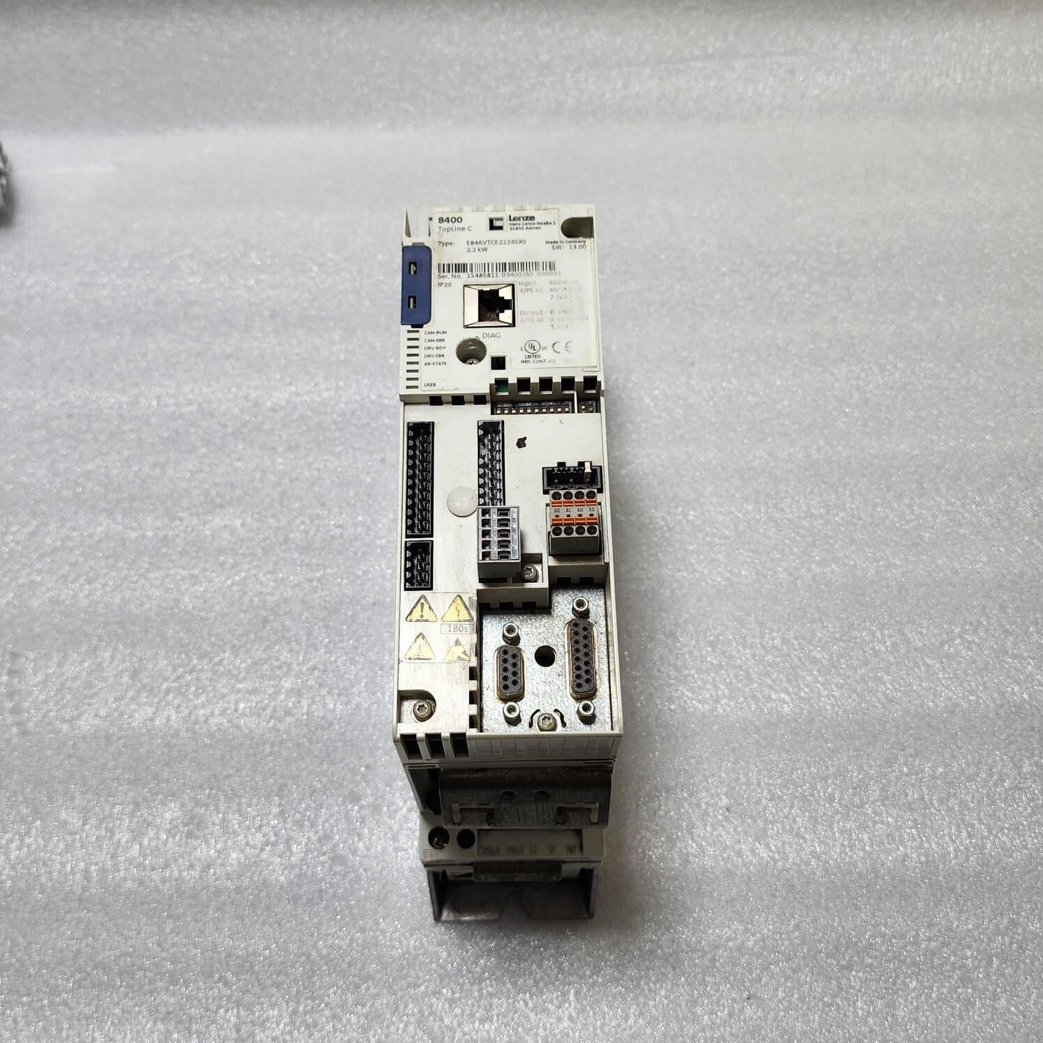 LENZE E84AVTCE2224SX0 2.2kW 3PH AC DRIVE 8400 TOPLINE C 15485811