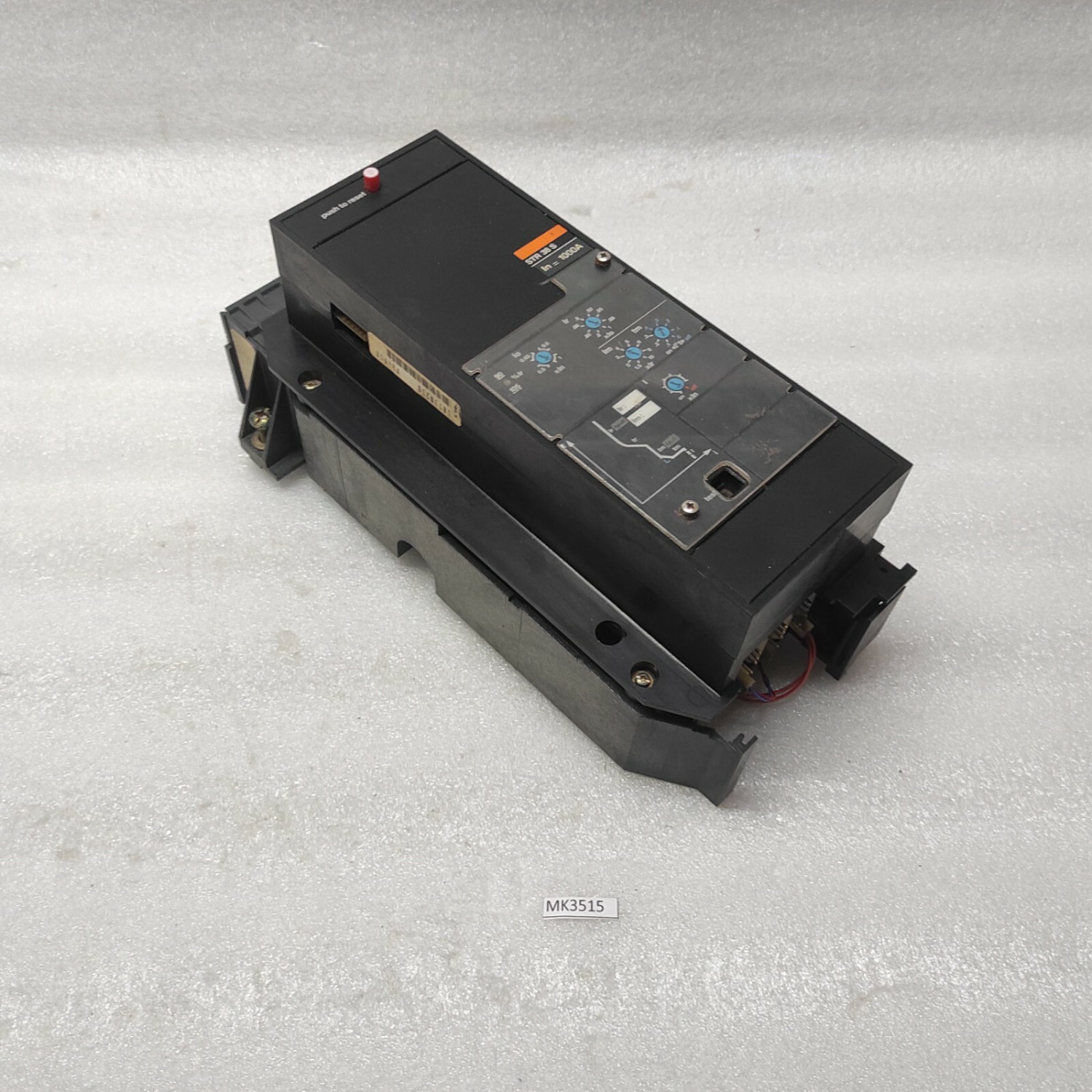 MERLIN GERIN STR38S MASTERPACT CIRCUIT BREAKER 1000A - Image 9
