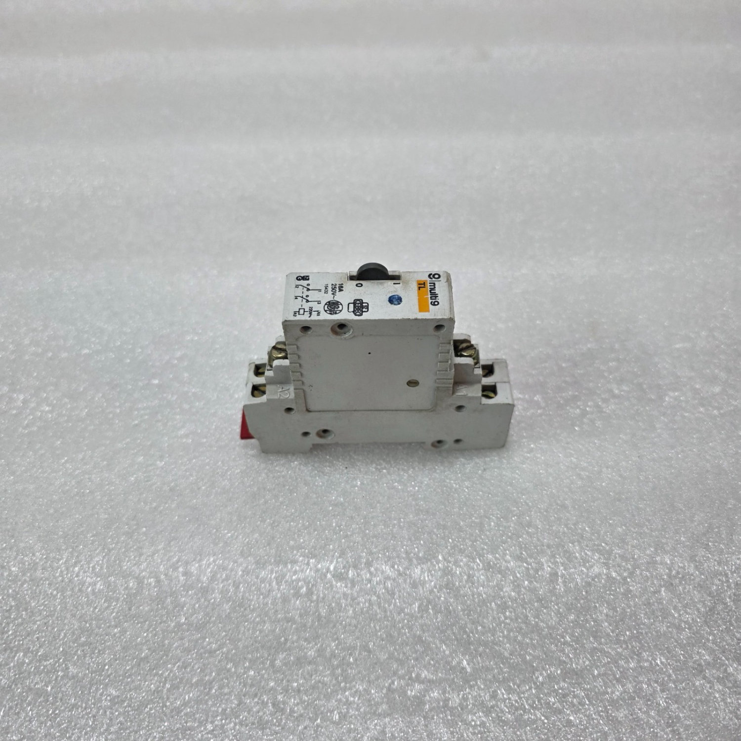 MERLIN GERIN MULTI9 TL IMPULSE RELAY 16A 250V 220V AC MODULAR LATCHING SWITCH - Image 2