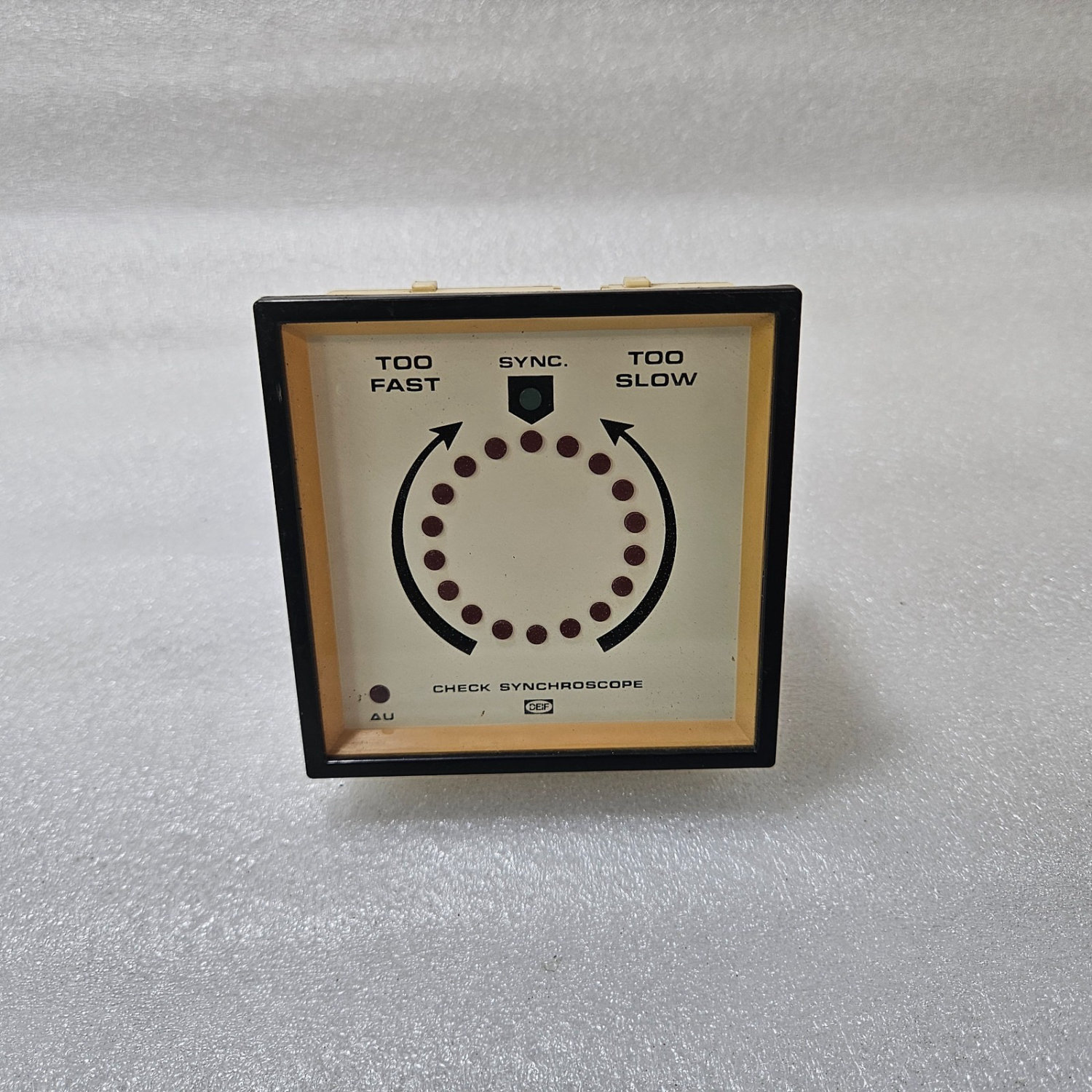 DEIF CHECK SYNCHROSCOPE PANEL METER GENERATOR SYNCHRONIZING INDICATOR 380–440V - Image 7