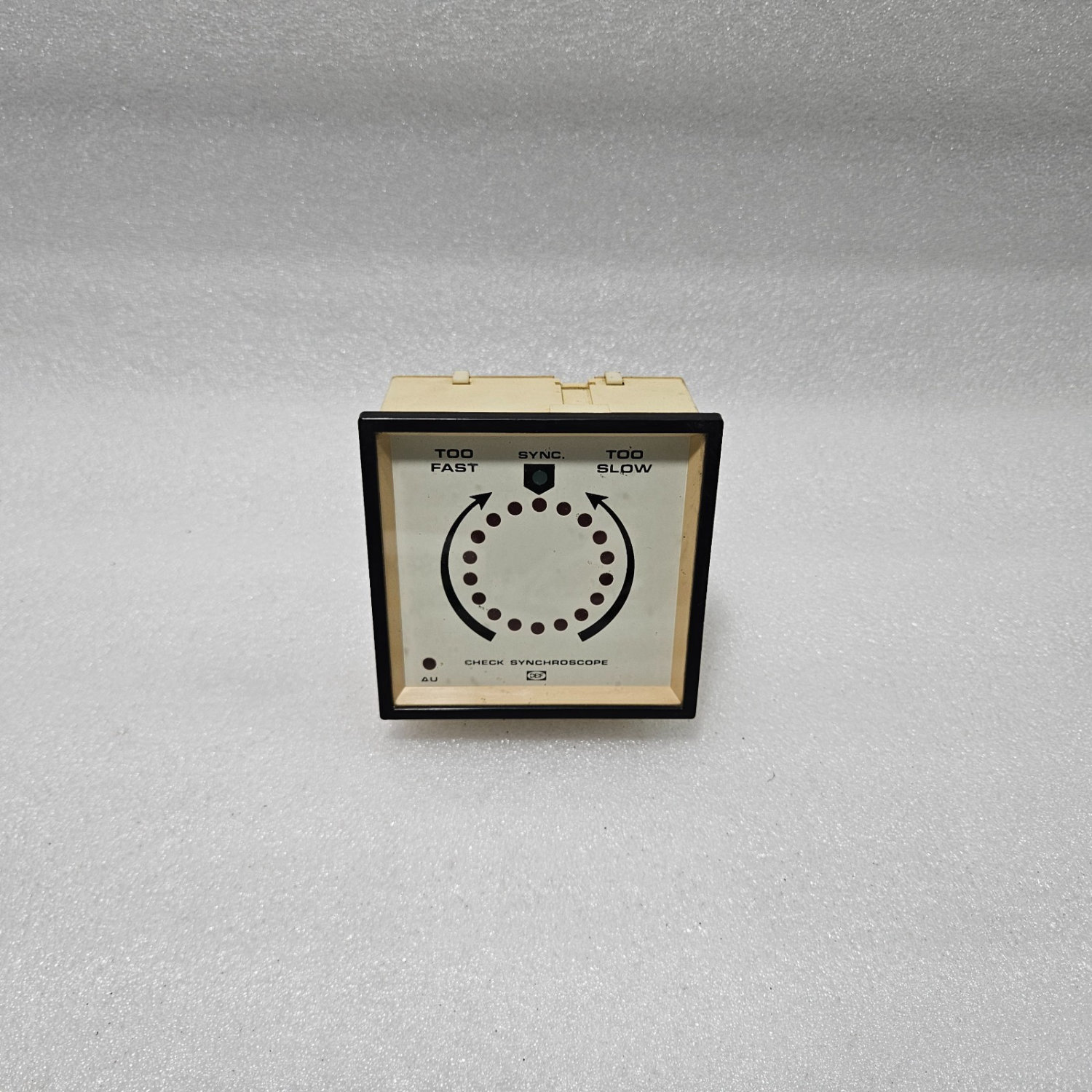 DEIF CHECK SYNCHROSCOPE PANEL METER GENERATOR SYNCHRONIZING INDICATOR 380–440V - Image 9