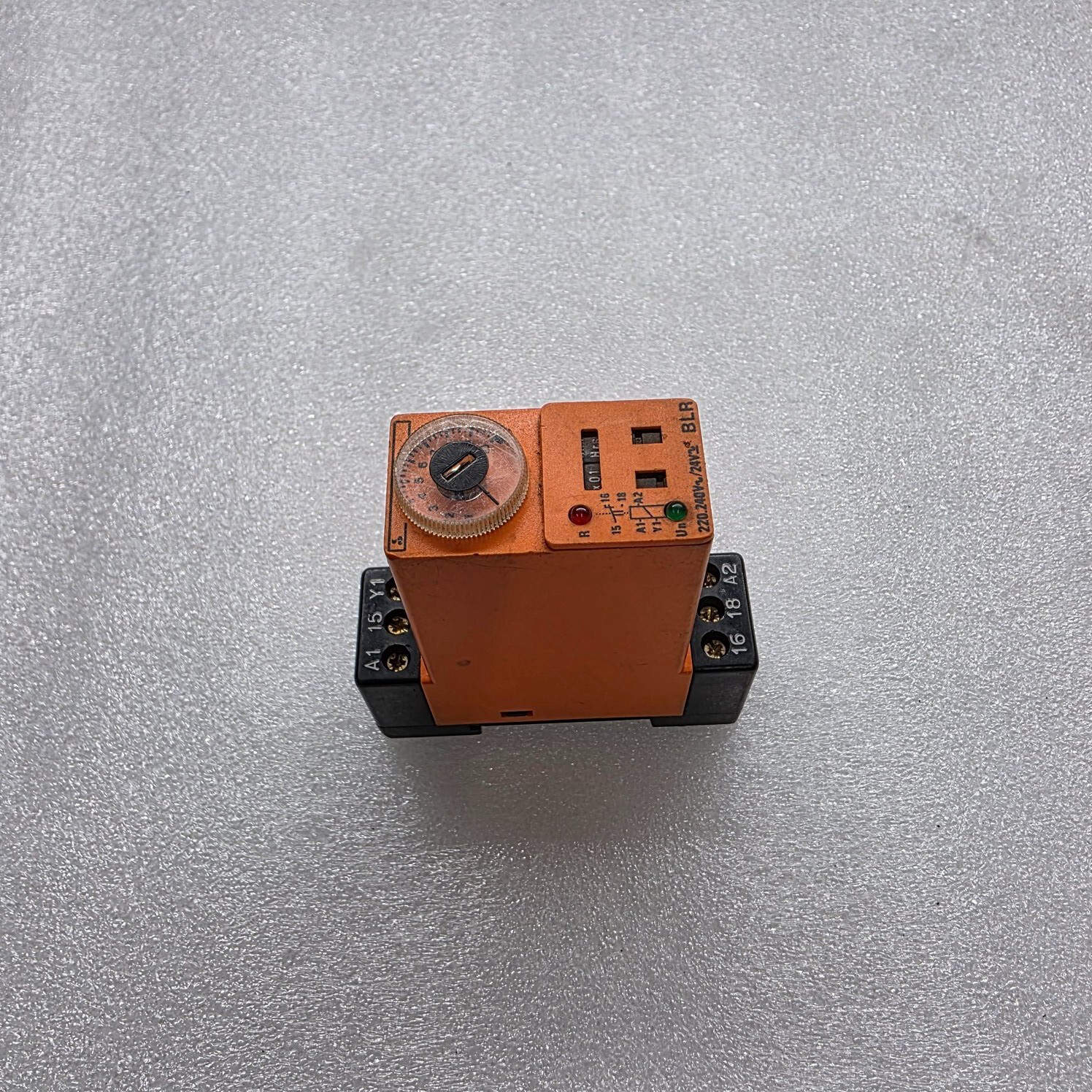 SYRELEC BLR TIMER RELAY 220-240VAC/24VDC - Image 2