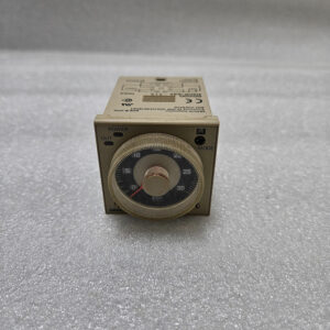 OMRON H3CR-A8E-315 MULTIFUNCTION TIMER 24VDC/AC