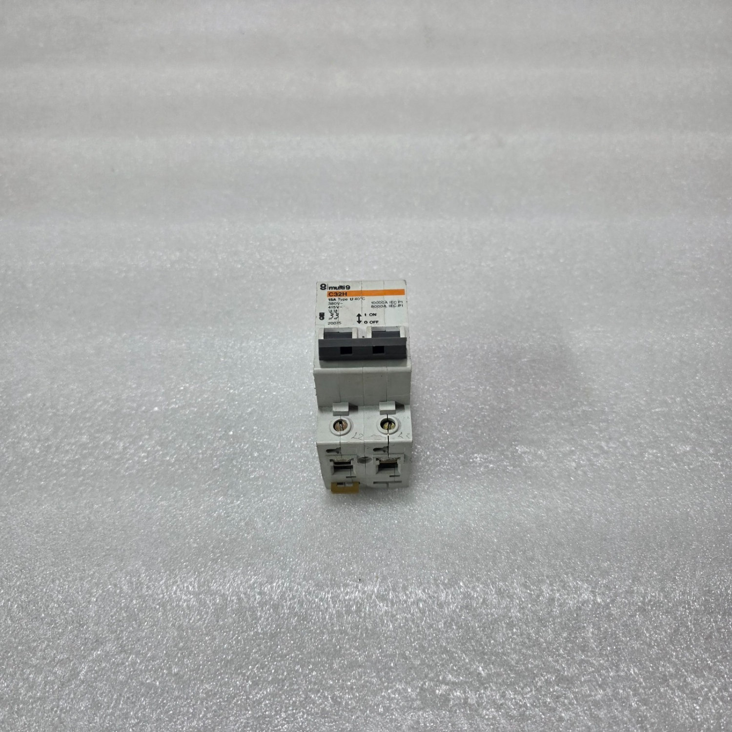 MERLIN GERIN MULTI9 C32H 15A 2P TYPE U DOUBLE POLE CIRCUIT BREAKER 380/415V IEC