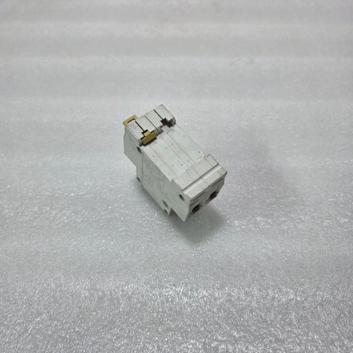MERLIN GERIN MULTI9 C32H 15A 2P TYPE U DOUBLE POLE CIRCUIT BREAKER 380/415V IEC - Image 5