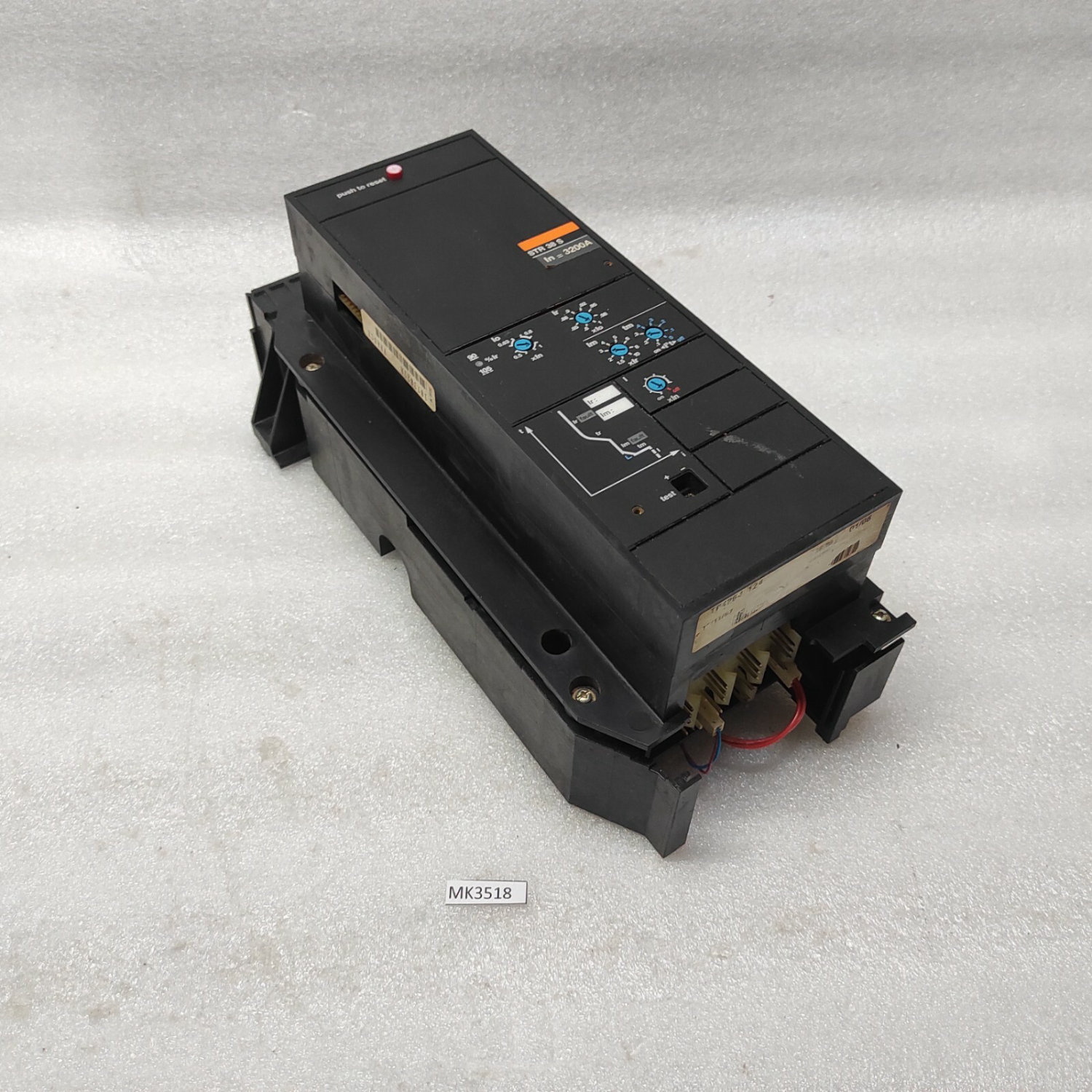 MERLIN GERIN STR38S MASTER PACT FOR CIRCUIT BREAKER 3200A - Image 9