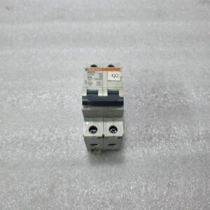 MERLIN GERIN MULTI9 C65N C4 2 POLE MCB CIRCUIT BREAKER 4A 400V 6KA