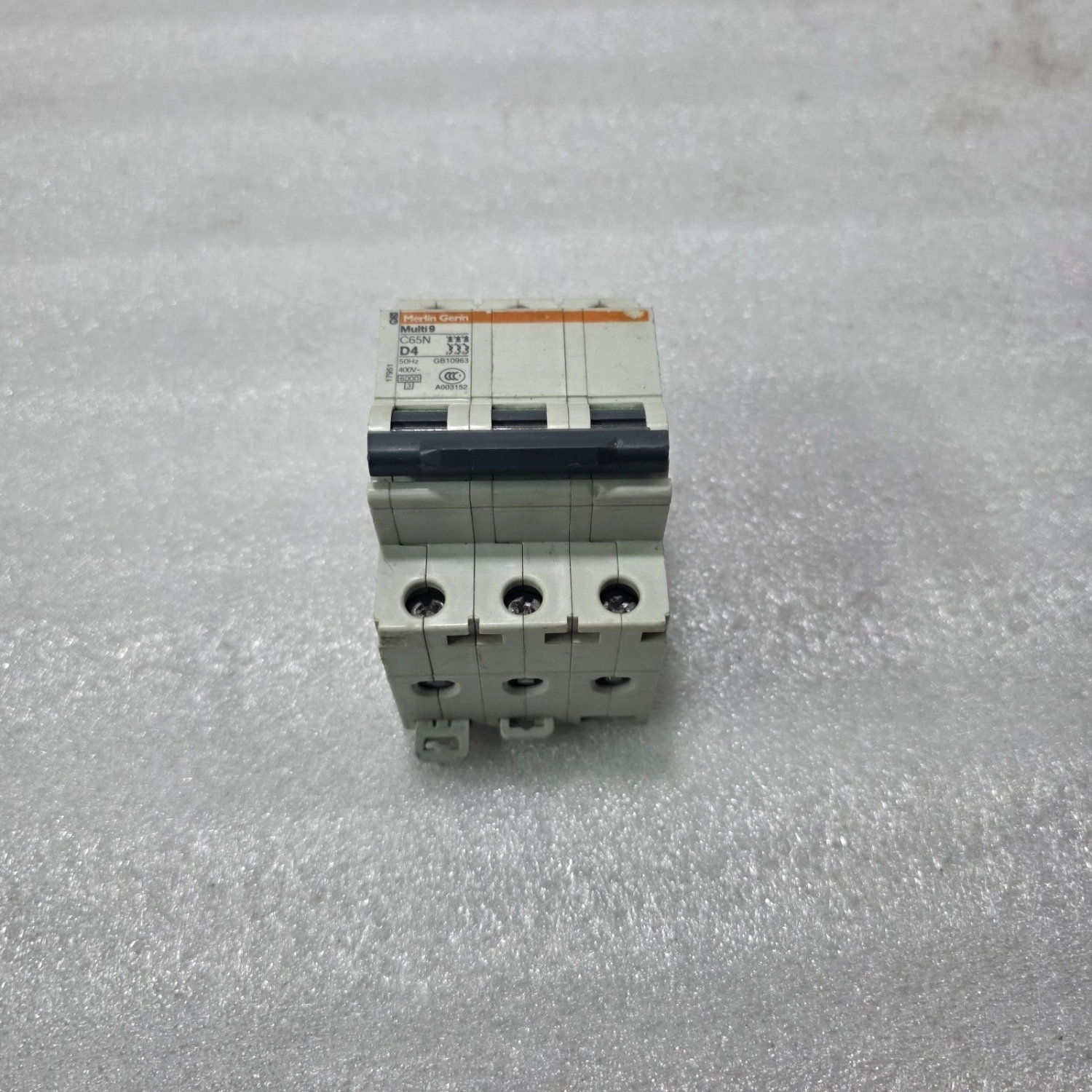 MERLIN GERIN MULTI9 C65N D4 4A 3 POLE MINIATURE CIRCUIT BREAKER 400V 6KA