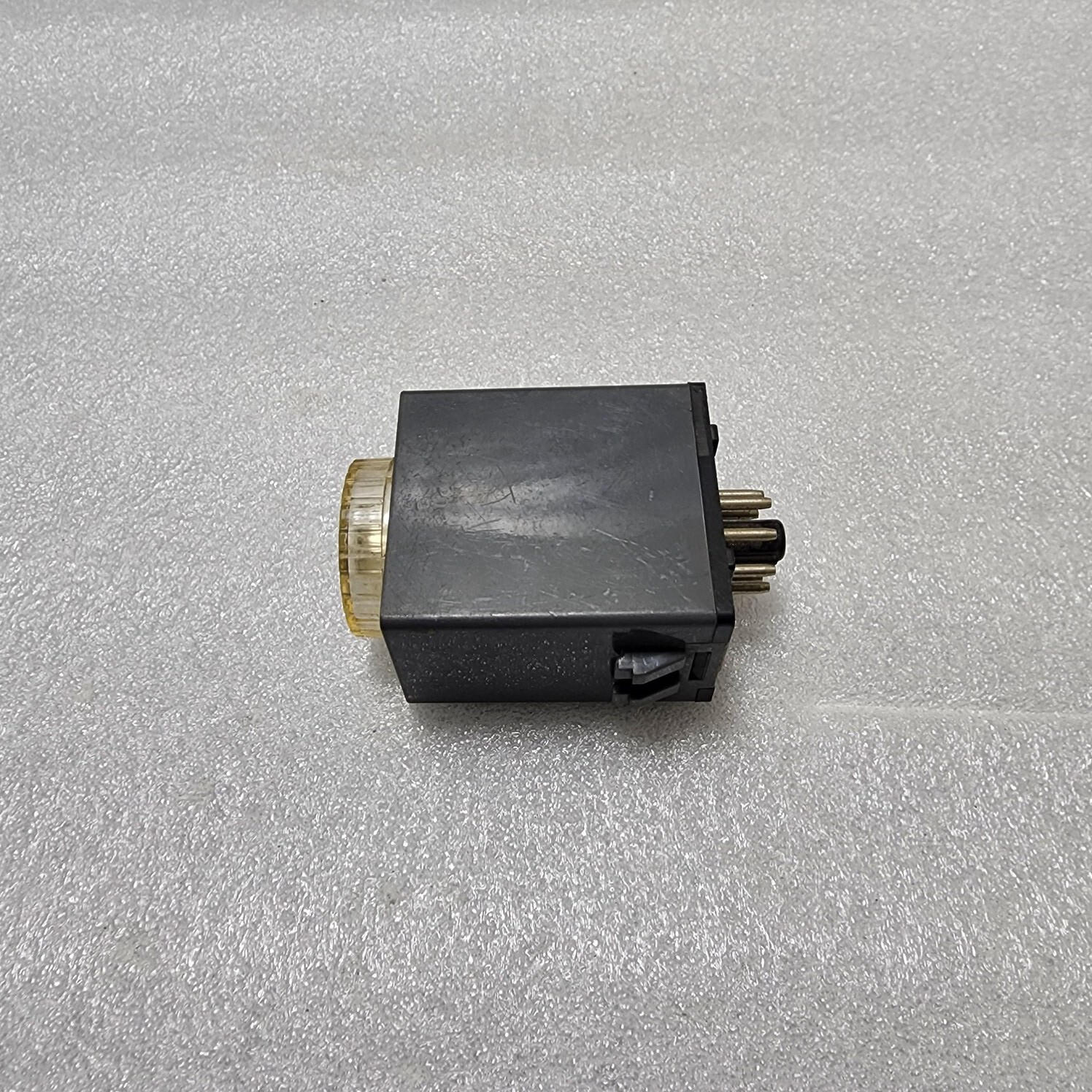 MATSUSHITA AT4411 PMH TIMER 100-120VAC - Image 4