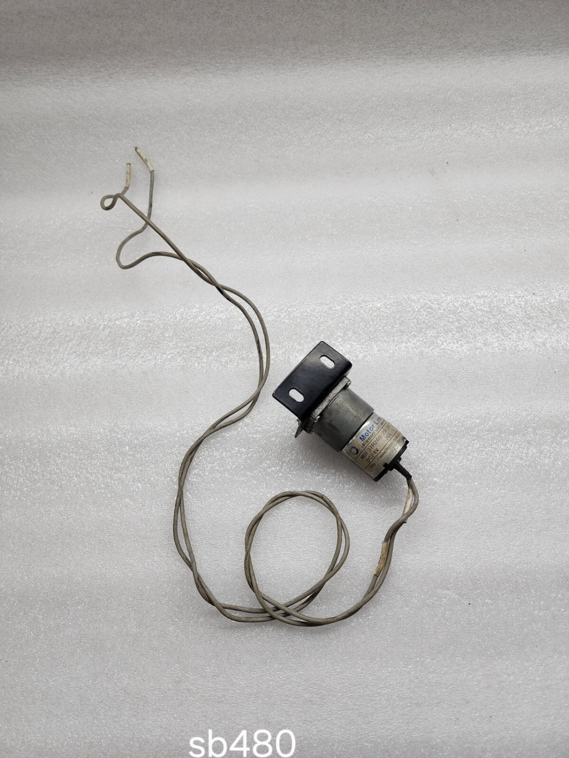 MOTOR LINE MDF37R260-29-24V 24VDC - Image 7