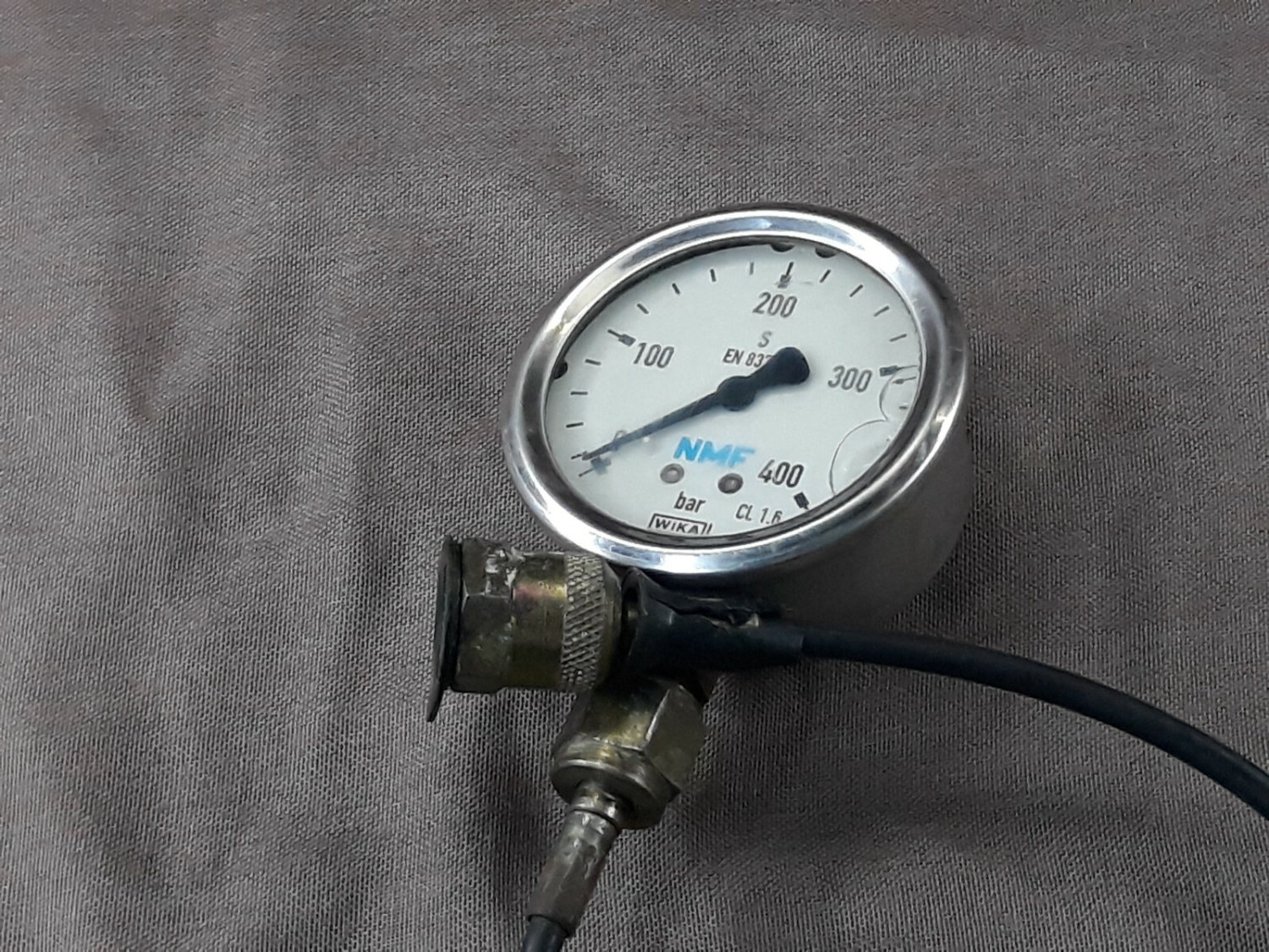 Wika NMF Pressure Gauge 0-400 Bar - Image 5
