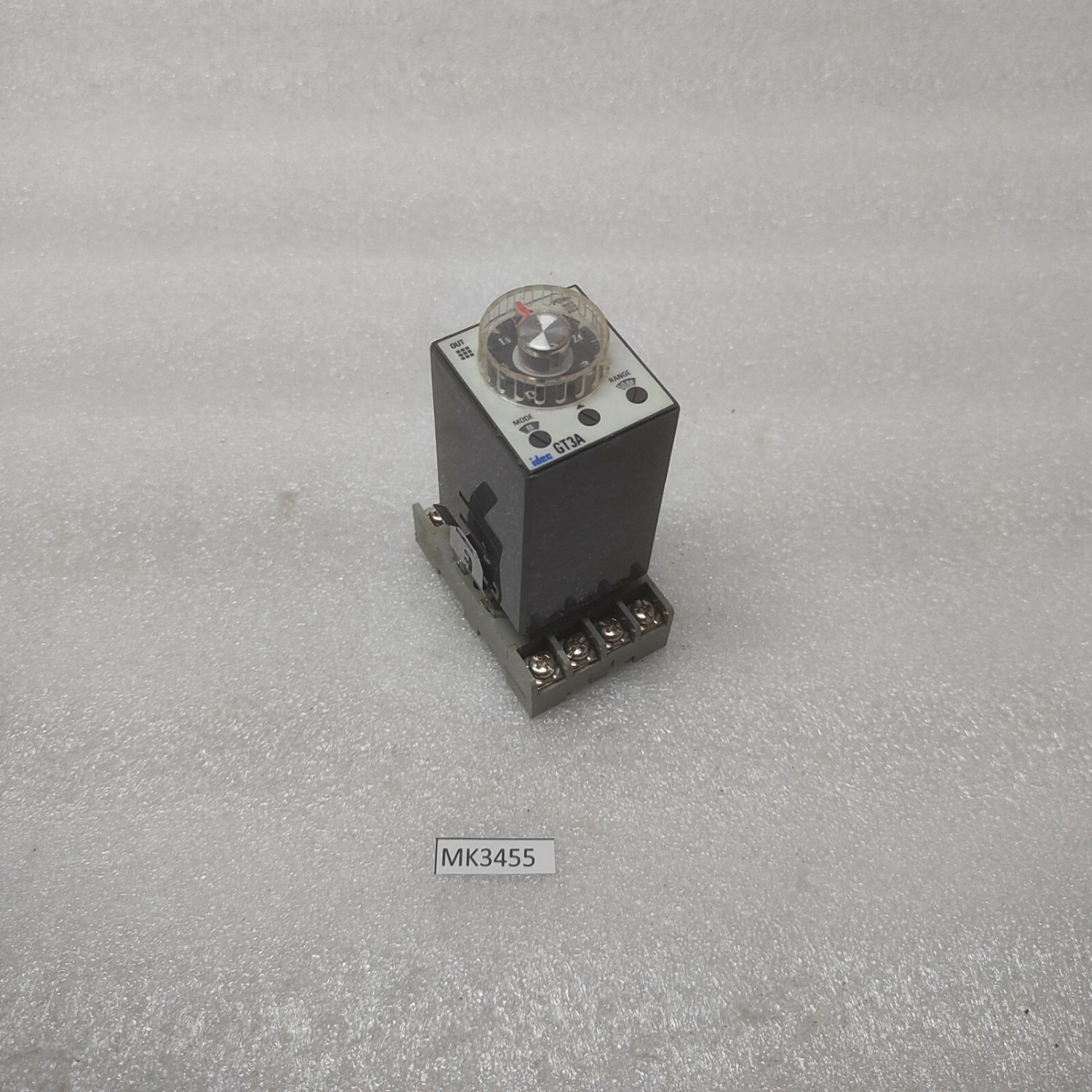 IDEC GT3A-2AF20 MULTIFUNCTION TIMER 100-240VAC - Image 7