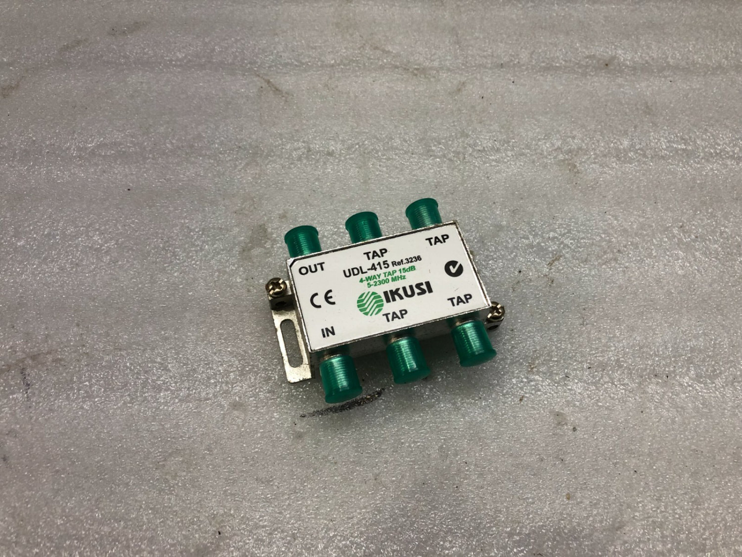 IKUSI UDL-415 4-WAY TAP SPLITTER 3236 5-2300 MHz - Image 3
