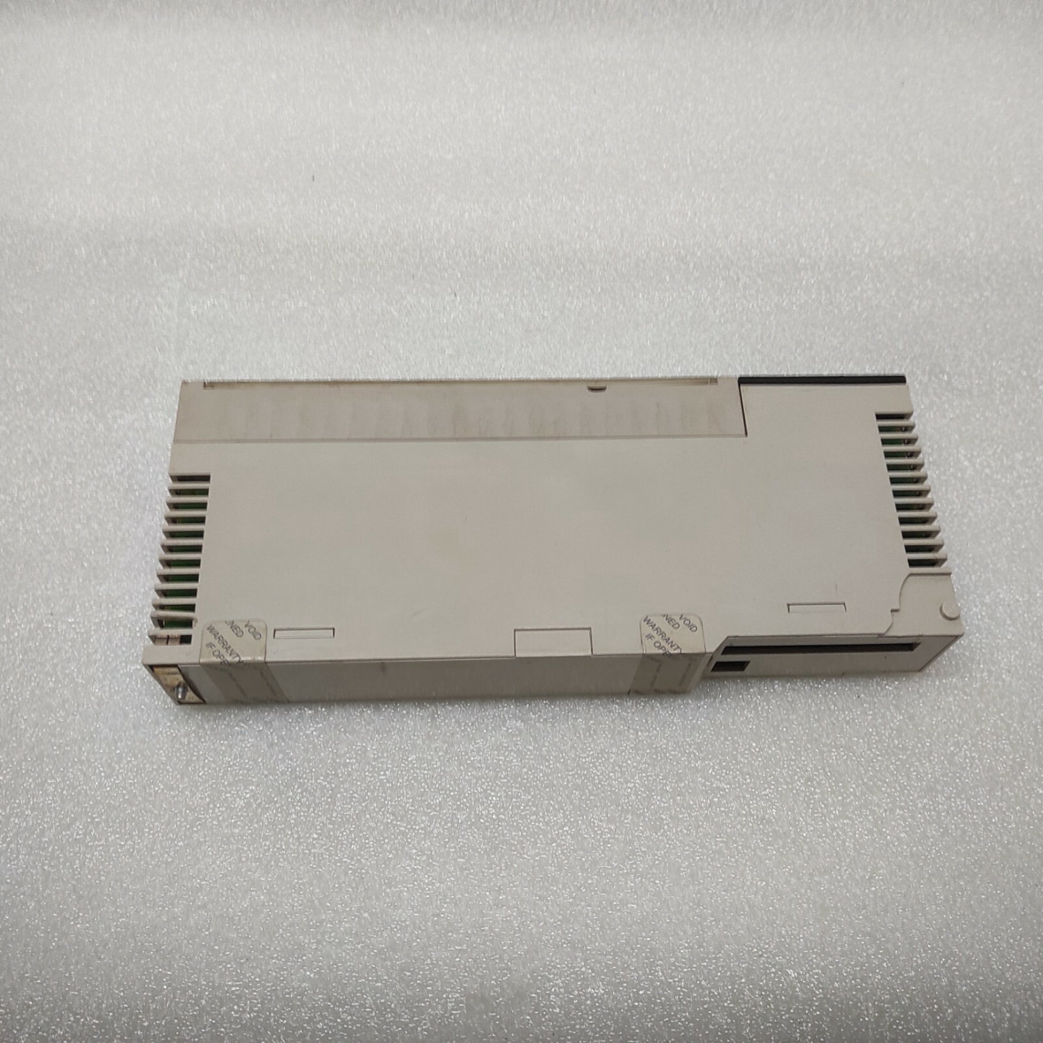 SE 140DDI84100 DC IN 10-60V 8X2 - Image 8