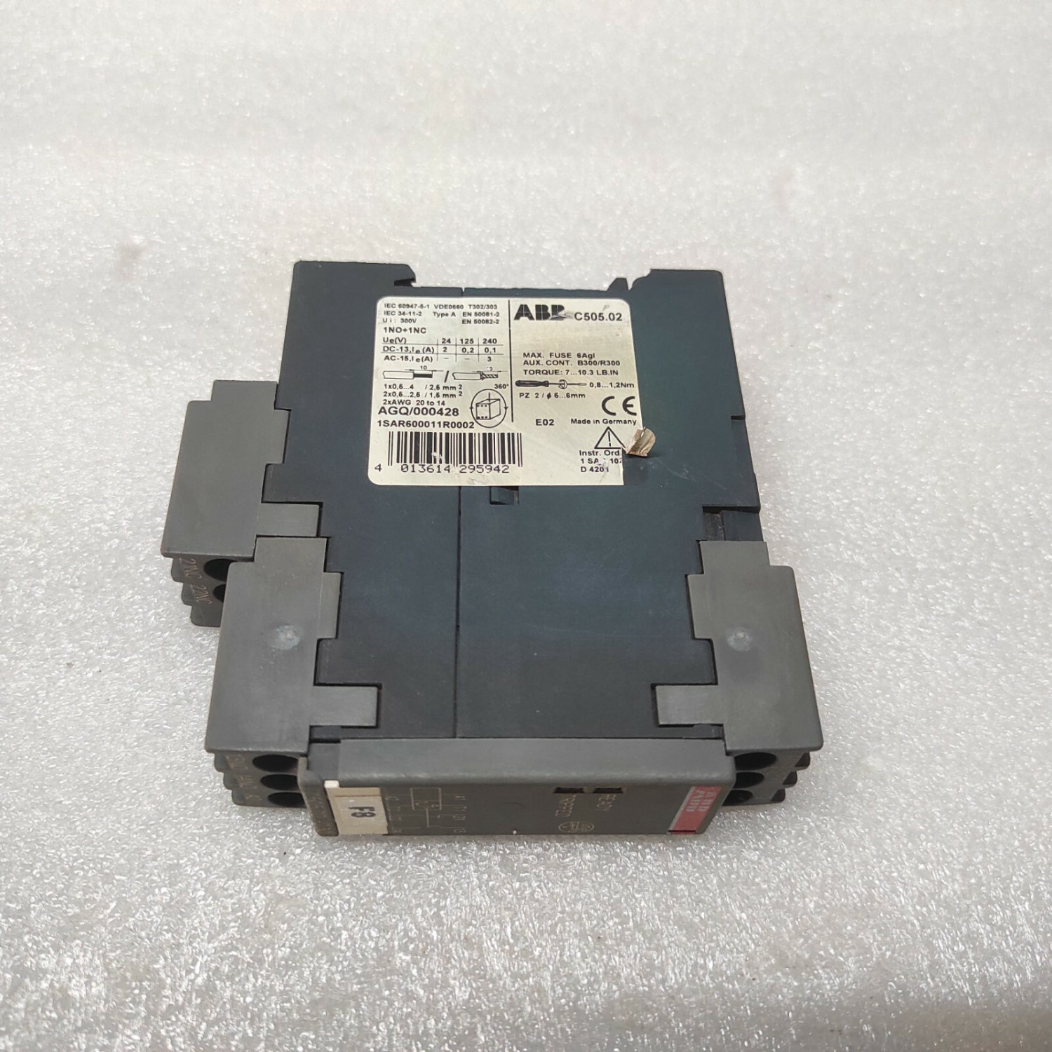 ABB C505.02 THERMISTOR PROTECTION RELAY 1SAR600011R0002 - Image 3