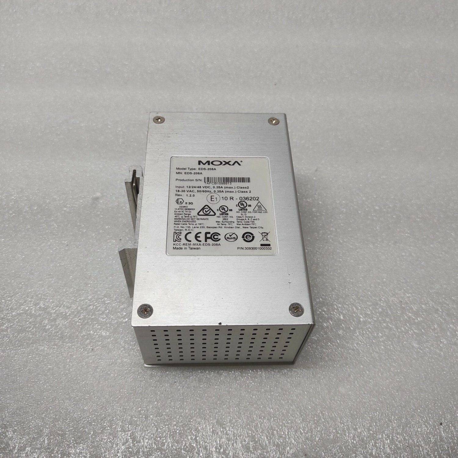 MOXA EDS-208A ETHERNET SWITCH 3093001000332 12/24/48VDC - Image 3