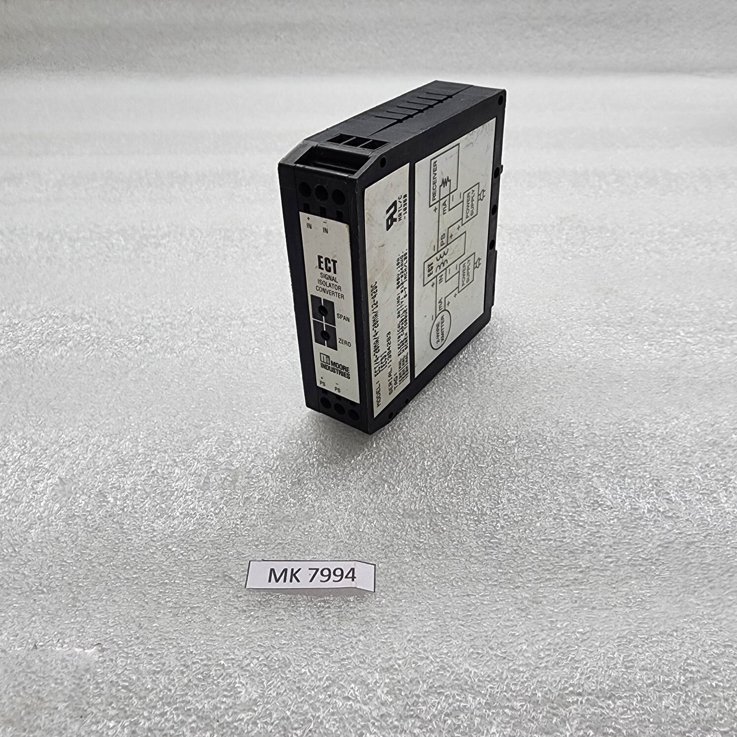 MOORE ECT SIGNAL ISOLATOR CONVERTER - Image 6