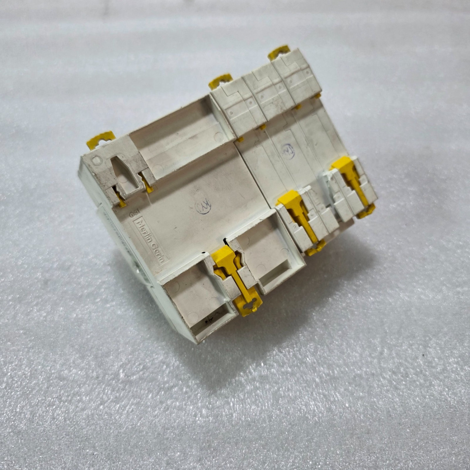 S ELECTRIC IC65N D63A 3P MCB WITH VIGI IC65 ELE 30MA RCD ADD-ON COMBINED UNIT - Image 5