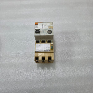 MERLIN GERIN COMPACT C63120 3P 10A MCB WITH BLOC VIGI F32 30MA RCD BLOCK 380V 6K