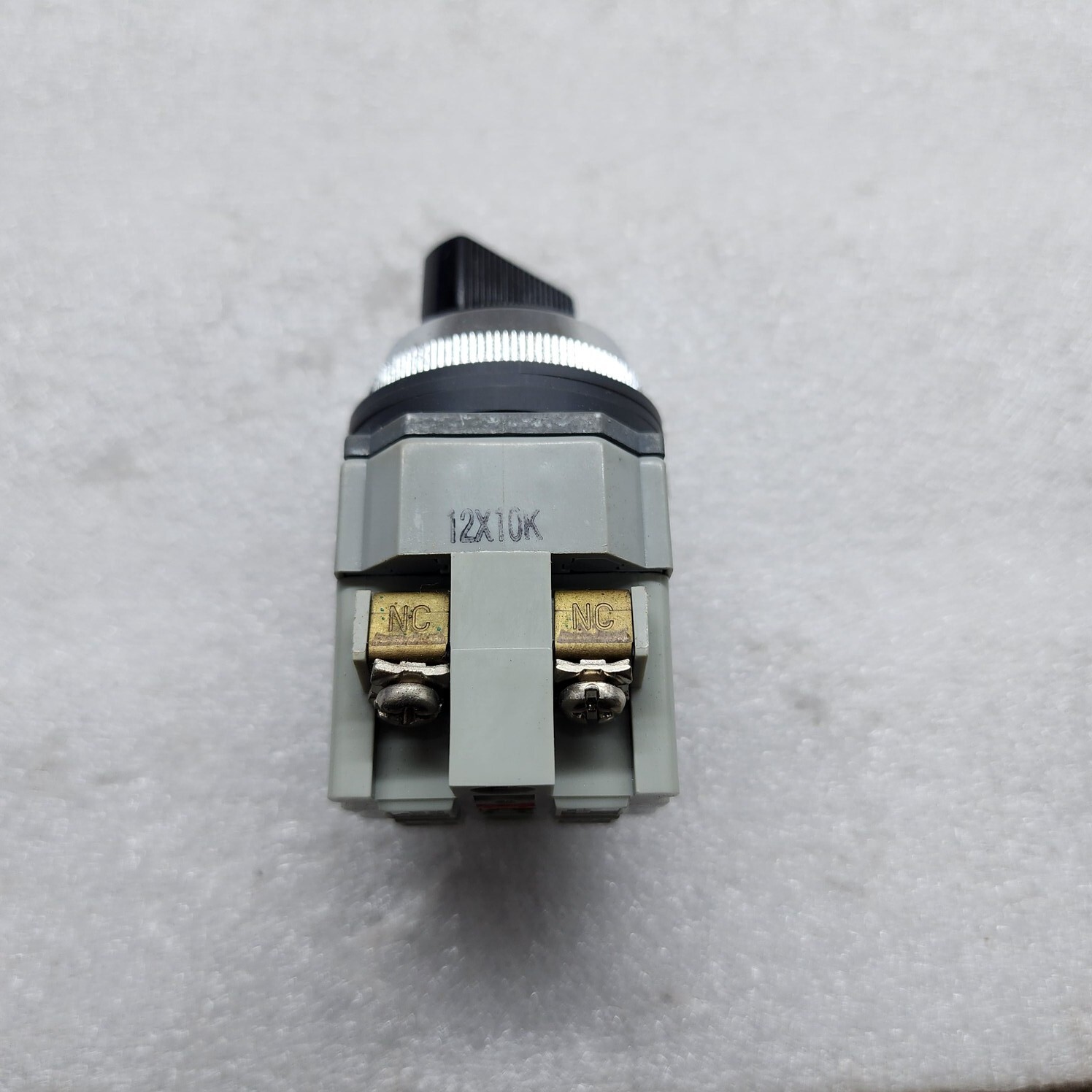 IDEC ASD211N SELECTOR SWITCH CONTROL UNIT - Image 5