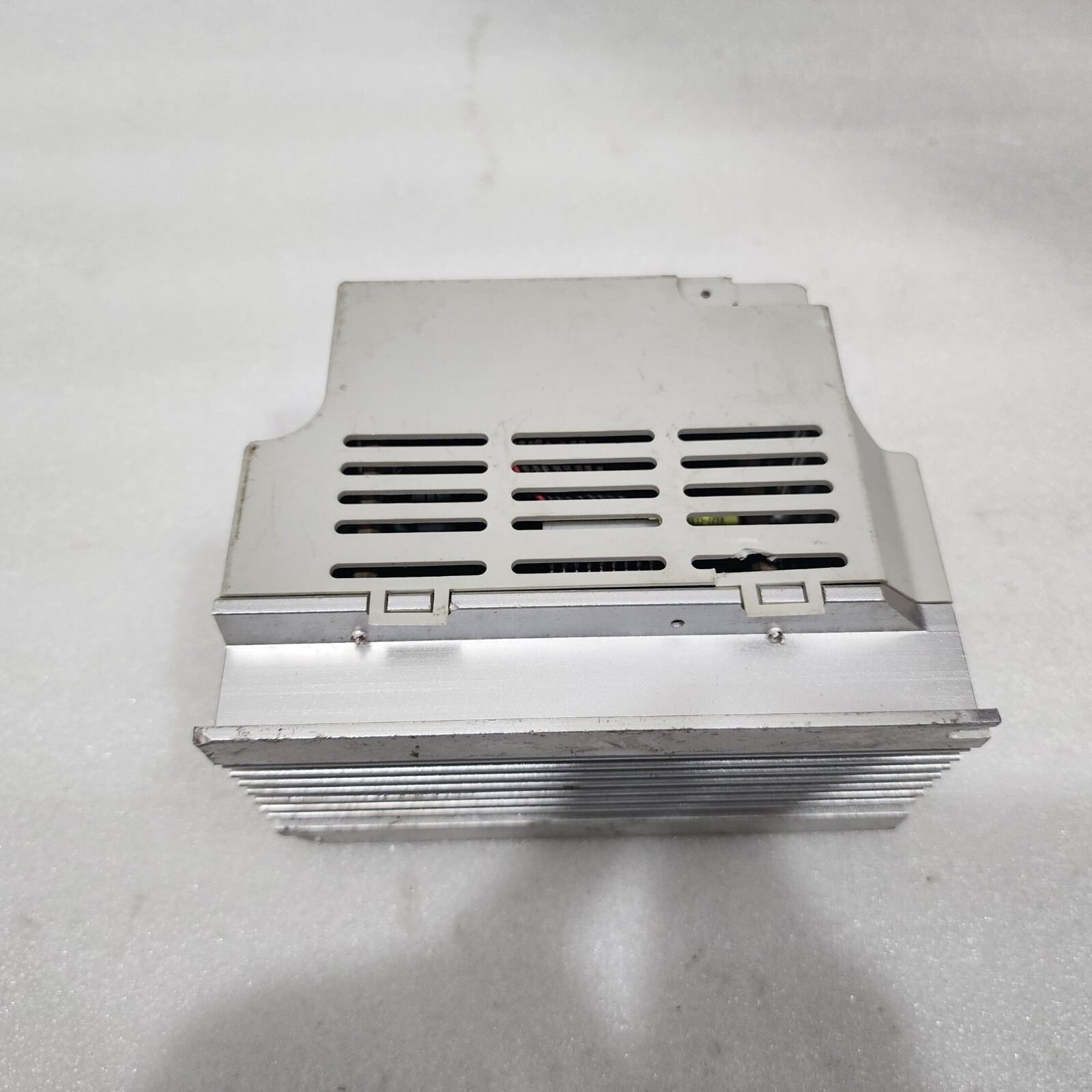 ISYOU TECHNOLOGY AFI004S21-XF INVERTER DRIVE 0.4KW - Image 4
