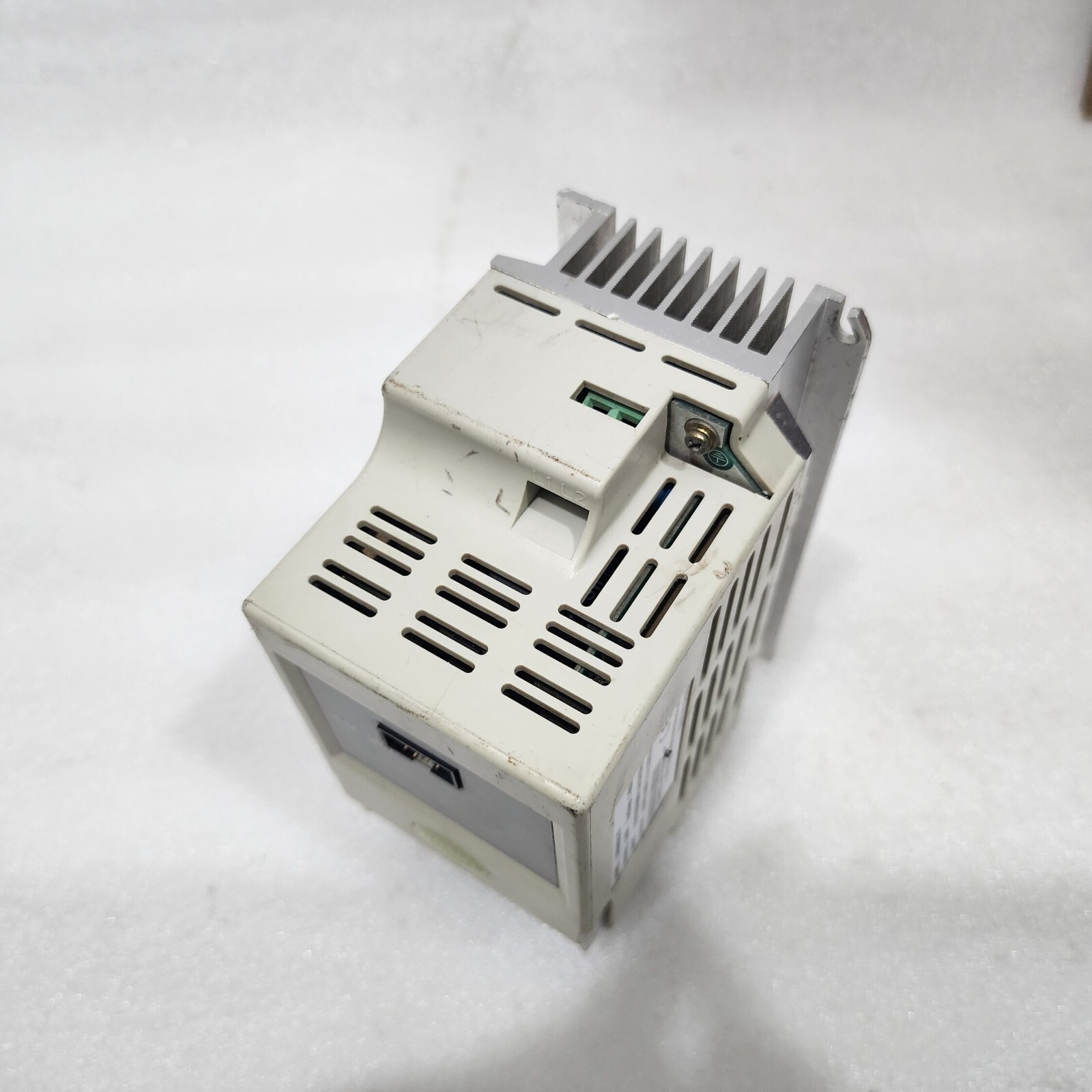 ISYOU TECHNOLOGY AFI004S21-XF INVERTER DRIVE 0.4KW - Image 5