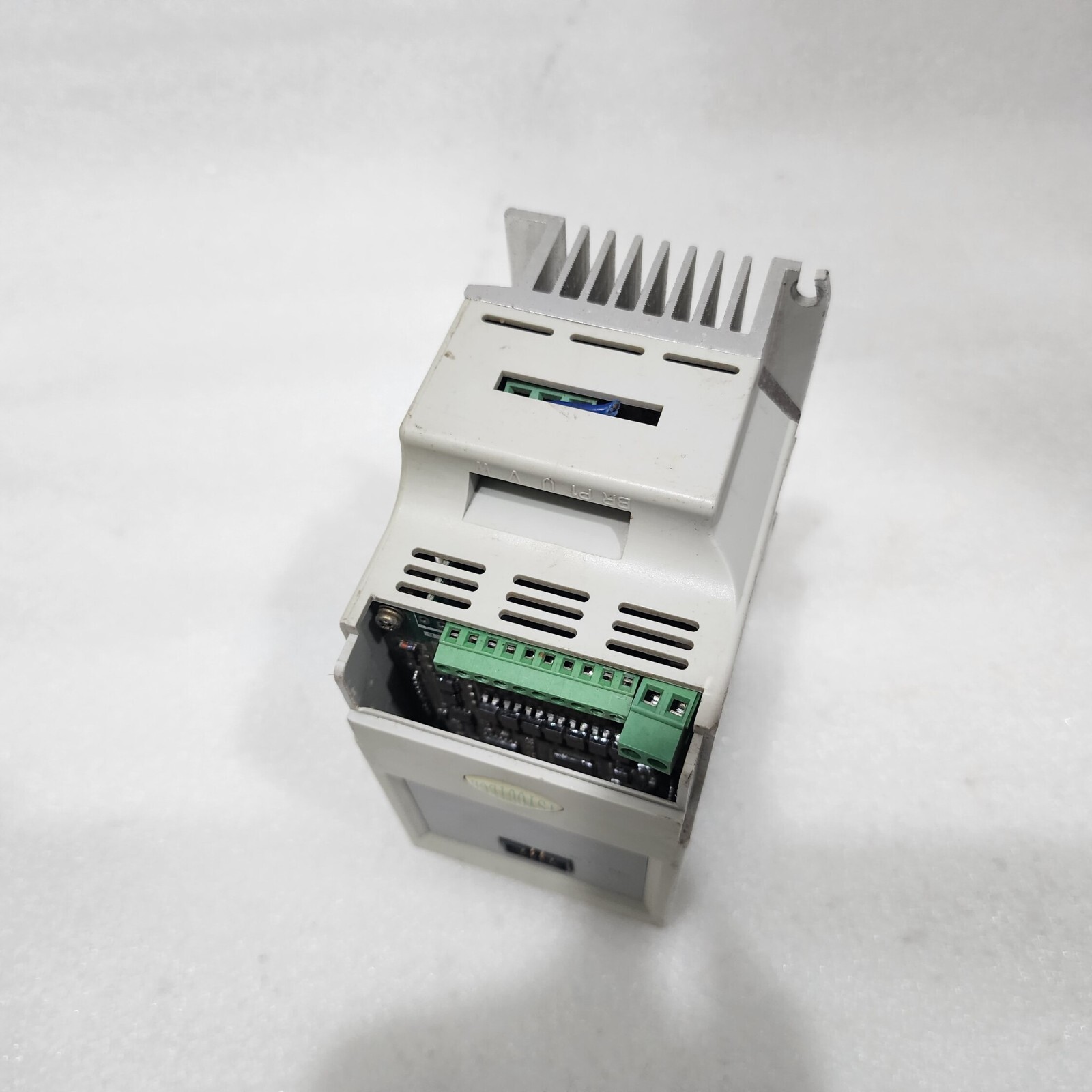 ISYOU TECHNOLOGY AFI004S21-XF INVERTER DRIVE 0.4KW - Image 6