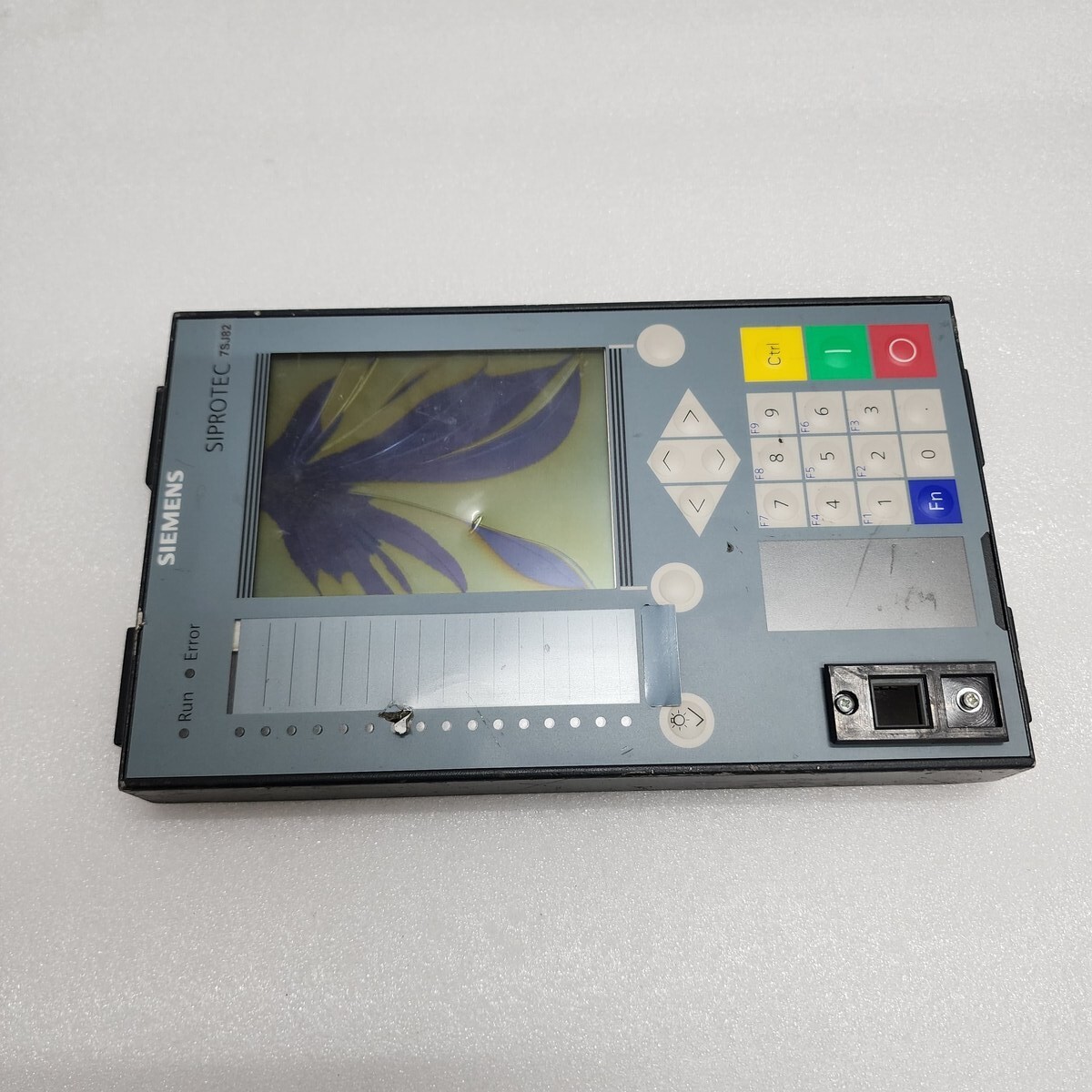 SIEMENS SIPROTEC 7SJ82 FRONT DISPLAY PANEL BROKEN - Image 2