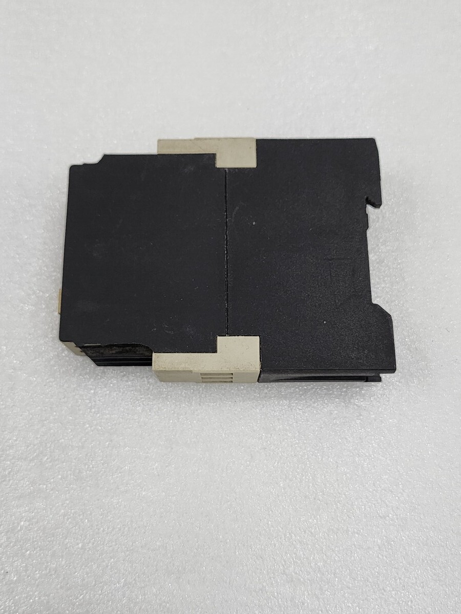 Janssen ERS Timer Relay E09 1030 0X3 110-240VAC/24V AC-DC/42-48V AC-DC 0.05S-300 - Image 4