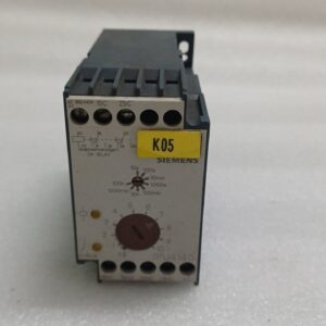 SIEMENS 7PU4140-2BT20 TIME DELAY RELAY AC 380/440V