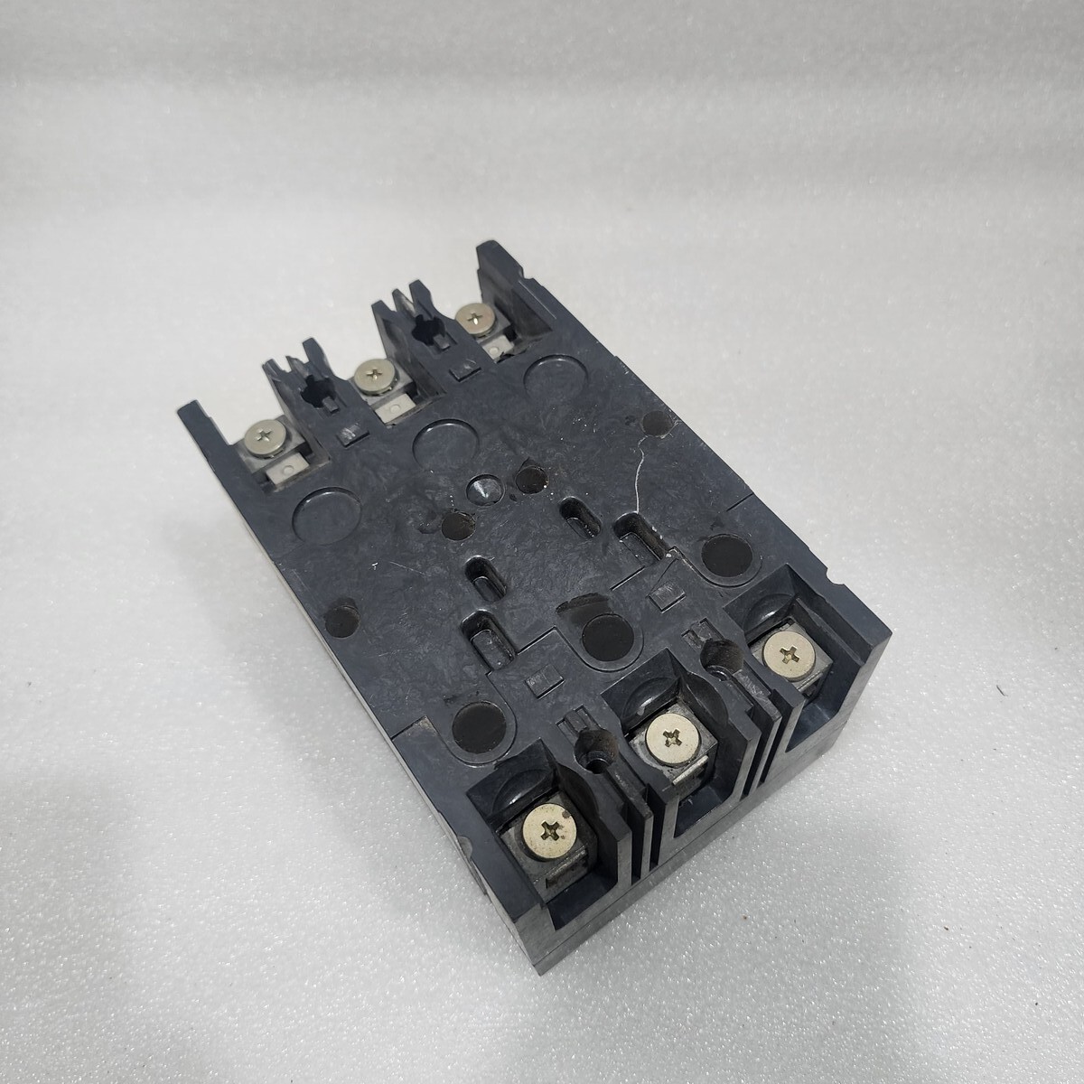 GE THED136025 3-POLE CIRCUIT BREAKER 25A GENERAL ELECTRIC - Image 6
