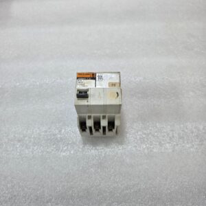 MERLIN GERIN COMPACT F32 10A 380V 3 POLE CIRCUIT BREAKER MCB 6000A C63120 P1