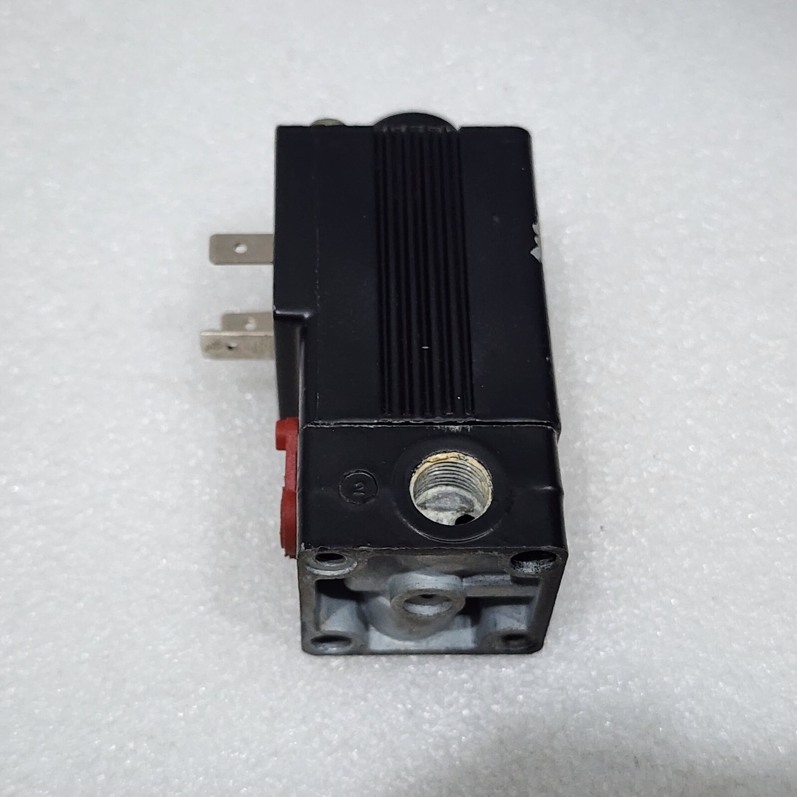 MARTONAIR M/7300/M SOLENOID VALVE 24V - Image 4