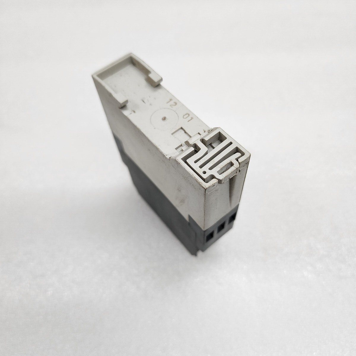 ABB CT-ARS.11 OFF-DELAY TIME RELAY 1SVR630120R3100 24-240V AC/DC - Image 5