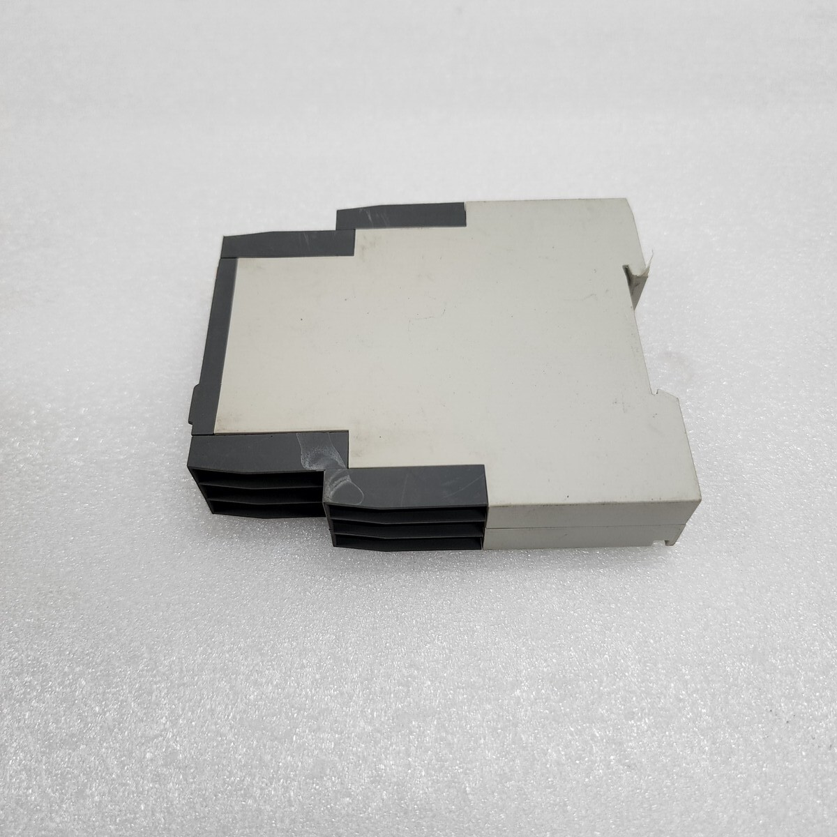 ABB CT-ERS.12S ON-DELAY TIME RELAY 1SVR730100R3100 24-240VAC/24-48VDC - Image 4