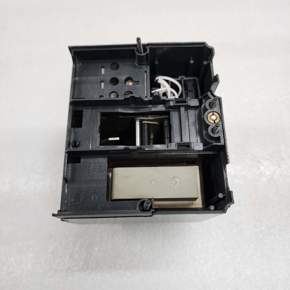 MERLIN GERIN COMPACT NS250 N MOTOR OPERATOR MT250 - Image 7