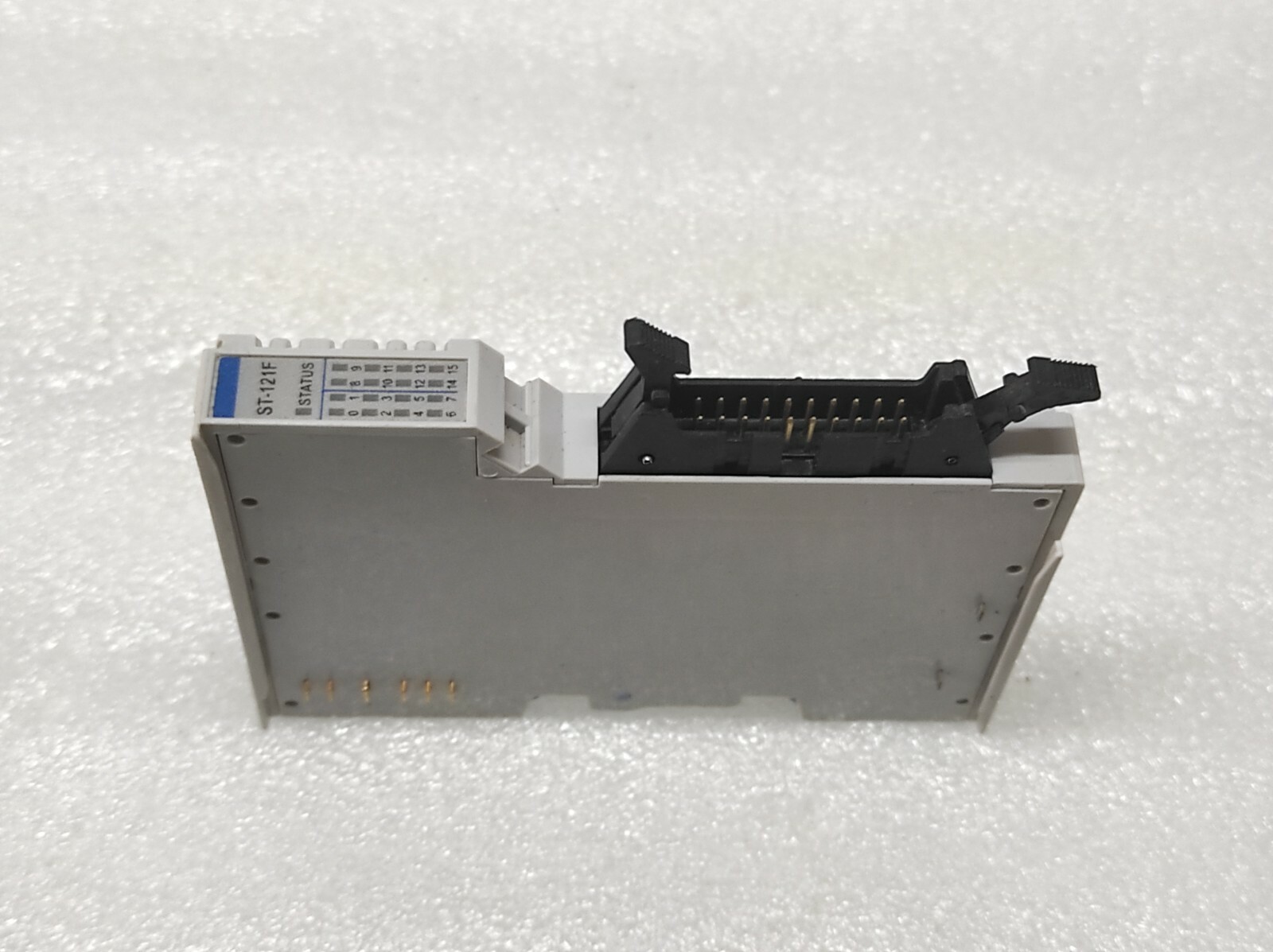 CREVIS ST-121F 16-POINT DIGITAL INPUT MODULE 12/24VDC - Image 2