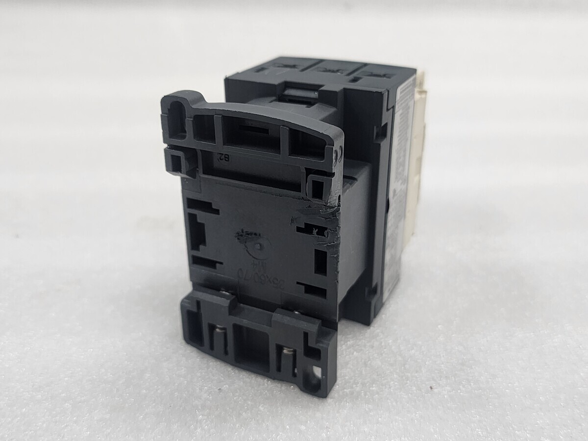 LC1D09 CONTACTOR LADN11 AUX CONTACT BLOCK - Image 6