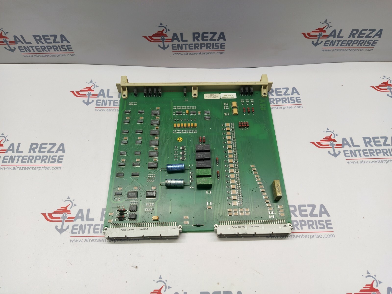 ABB DSQC 256 A ROBOTICS CONTROL BOARD 3HAB 2211-1/0 - Image 3