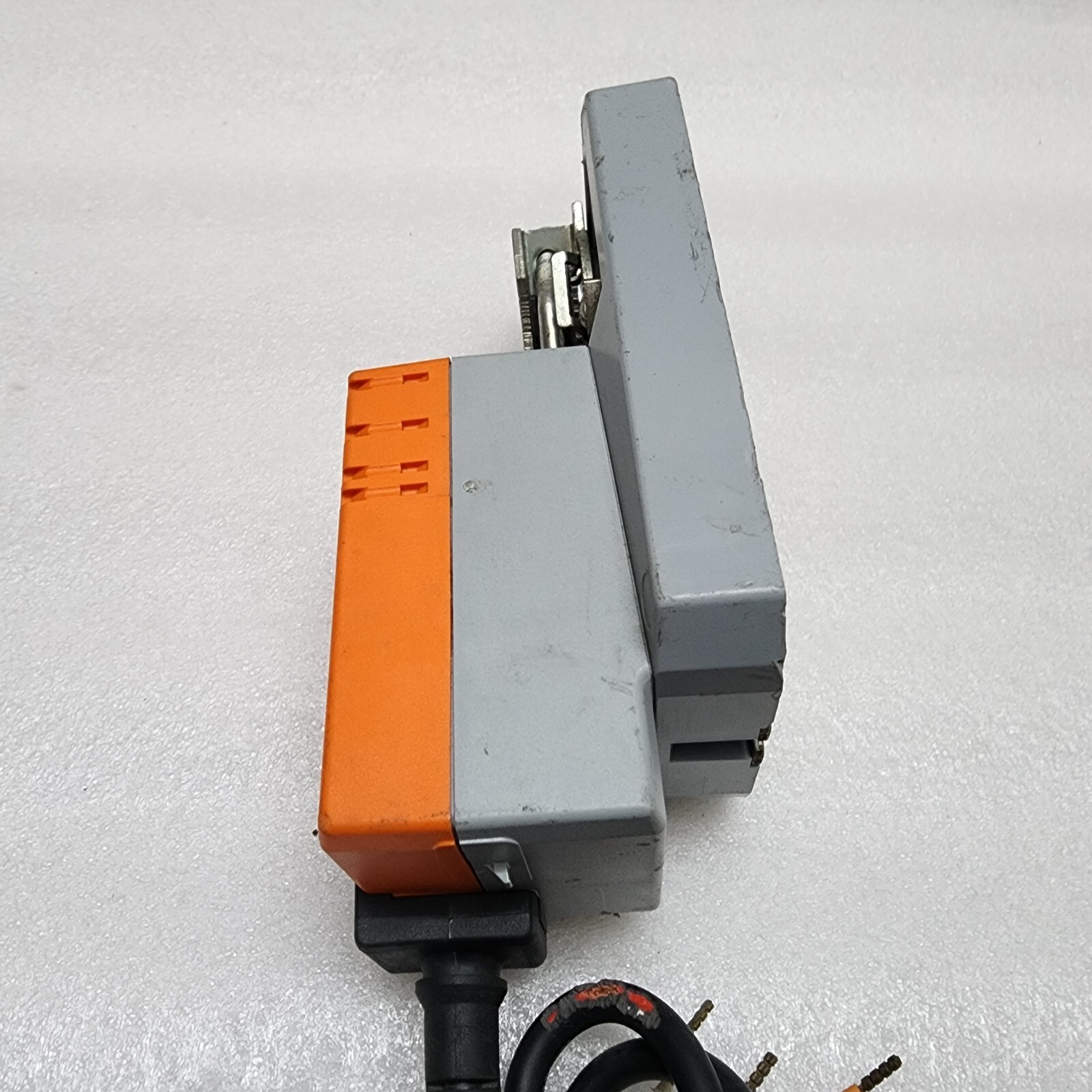 BELIMO MMQ24A-SR FAST RUNNING ACTUATORS 24VAC-DC - Image 4