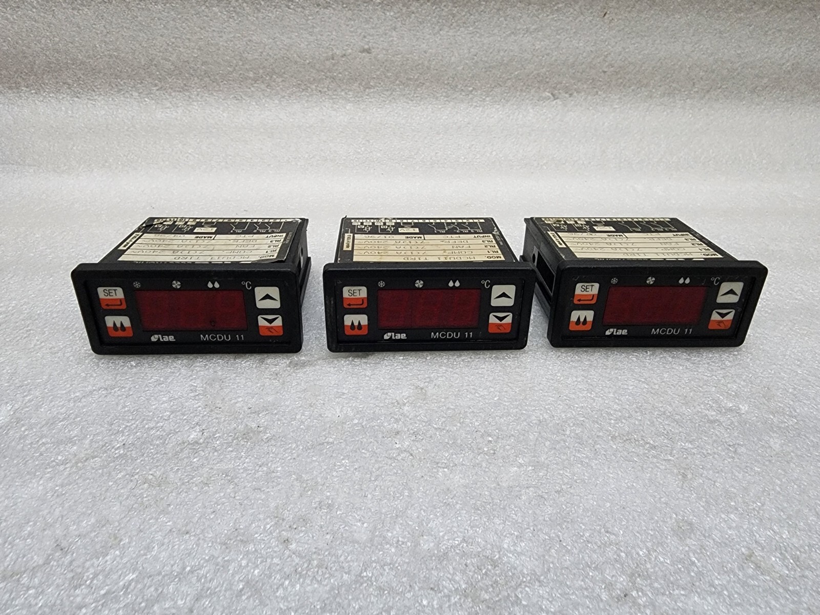LAE ELECTRONICS MCDU11-T1RD TEMPERATURE CONTROLLER 12VDC