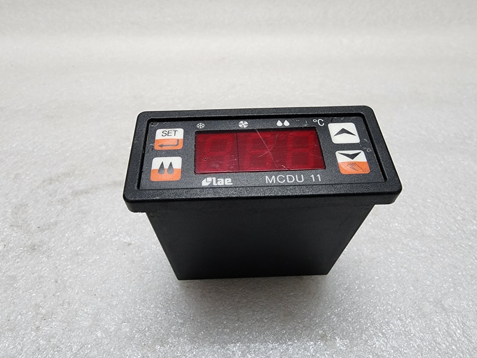 LAE ELECTRONICS MCDU11-T1RD TEMPERATURE CONTROLLER 12VDC - Image 3