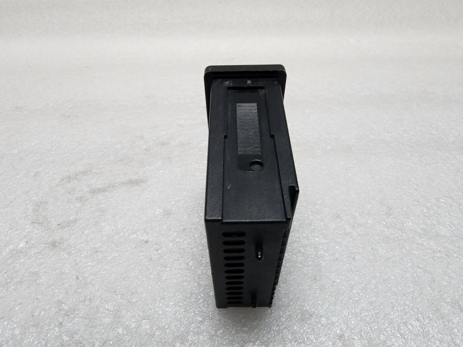 LAE ELECTRONICS MCDU11-T1RD TEMPERATURE CONTROLLER 12VDC - Image 6