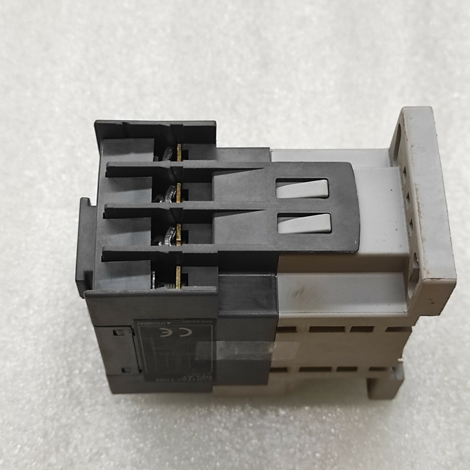 HYUNDAI UMX 31 CONTACTOR RELAY COIL VOLTAGE 100-110V - Image 8